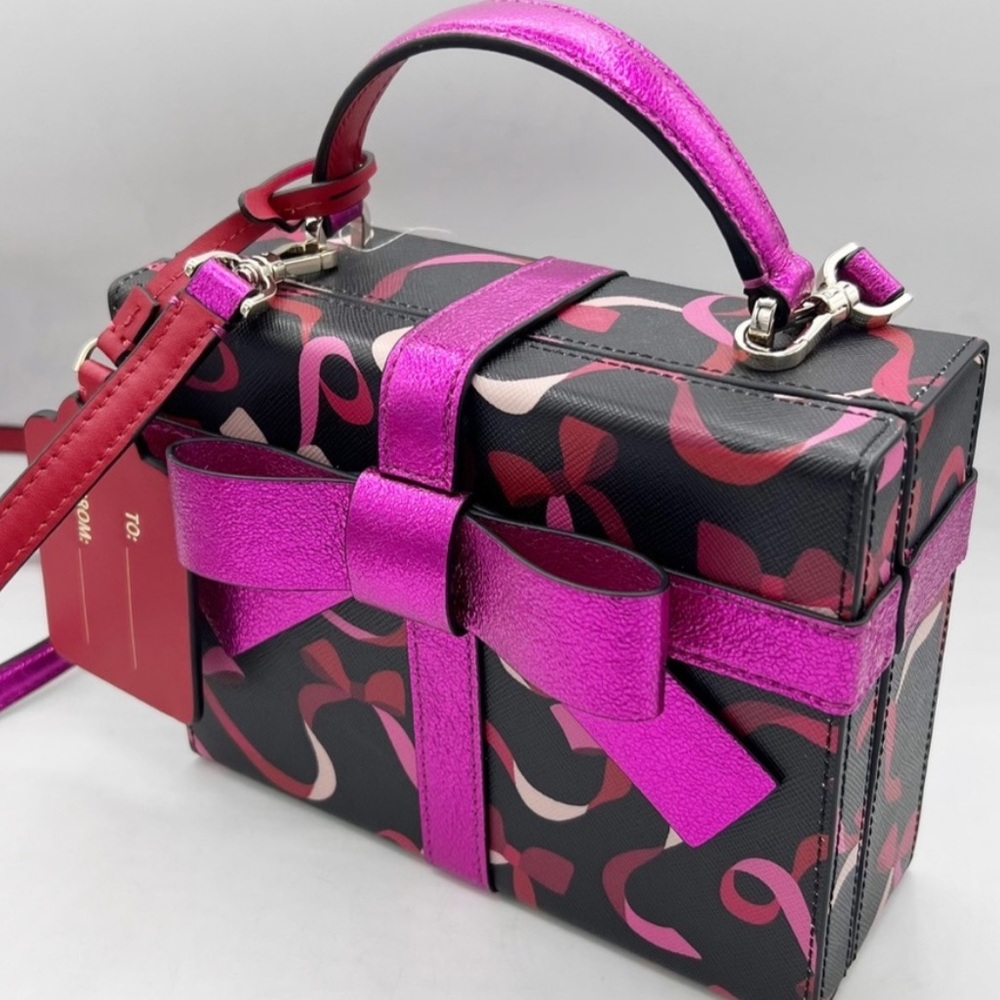 New Kate Spade wrapping party gift box crossbody - Picture 9 of 16
